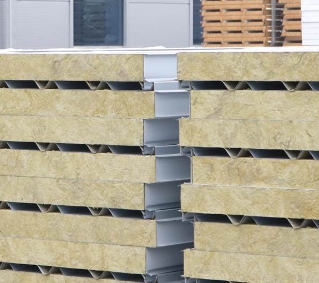 巖棉夾芯板是如何生產(chǎn)的呢？